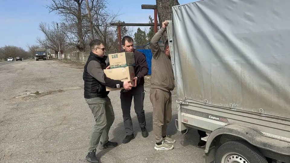 Военнослужащие подразделения «Штурмовые котики» (328-го полк ВДВ) получили гуманитарную помощь, собранную при содействии жителей Ульяновской области Военнослужащие подразделения «Штурмовые котики» (328-го полк ВДВ) получили гуманитарную помощь, собранную при содействии жителей Ульяновской области