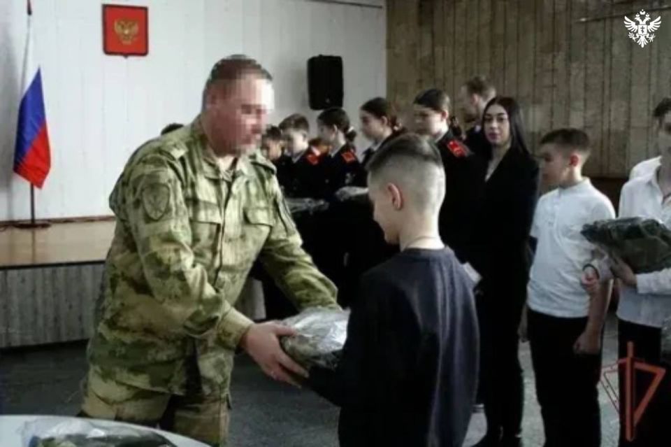 В Геническе пополнились ряды юных росгвардейцев В Геническе пополнились ряды юных росгвардейцев
