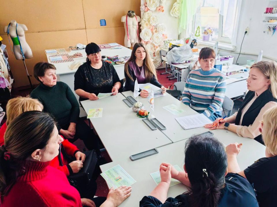 Участницы женского клуба осваивают новые карьерные горизонты Участницы женского клуба осваивают новые карьерные горизонты