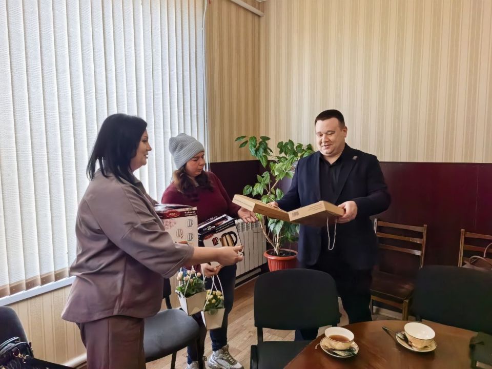 В Голопристанском округе открылся штаб Комитета семей воинов Отечества В Голопристанском округе открылся штаб Комитета семей воинов Отечества