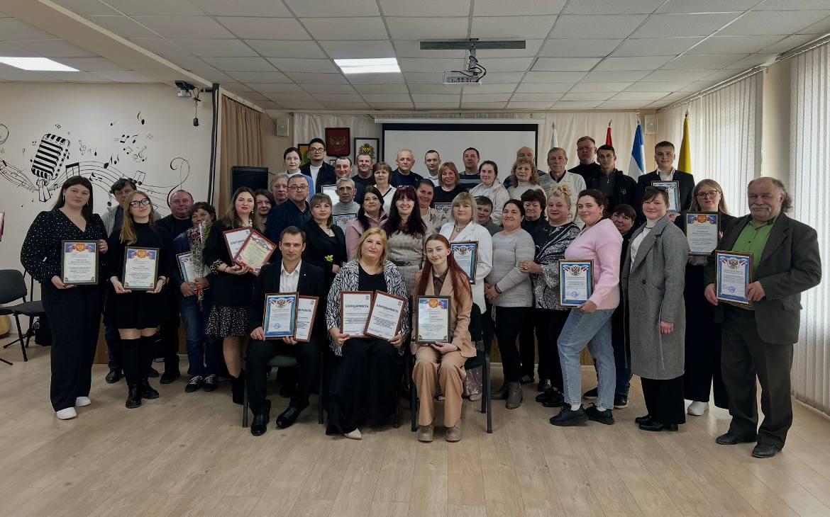 В Чаплинском муниципальном округе прошло торжественное мероприятие, посвящённое Дню работника культуры В Чаплинском муниципальном округе прошло торжественное мероприятие, посвящённое Дню работника культуры