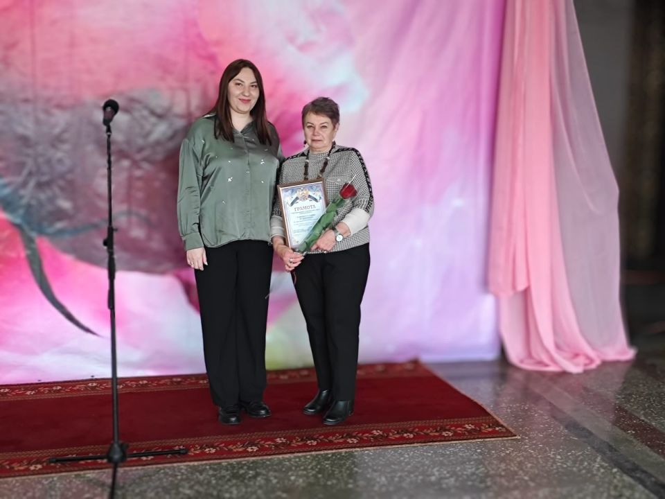 Евгения Кузьменко: Сегодня день, когда мы выражаем признательность тем, кто своим трудом озаряет Новотроицкий муниципальный округ светом культуры Евгения Кузьменко: Сегодня день, когда мы выражаем признательность тем, кто своим трудом озаряет Новотроицкий муниципальный округ светом культуры