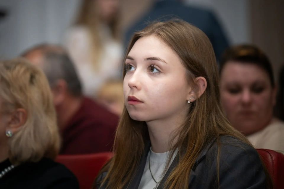 Владимир Сальдо: В День работника культуры отметили тех, кто сохраняет и развивает культурную жизнь Херсонской области Владимир Сальдо: В День работника культуры отметили тех, кто сохраняет и развивает культурную жизнь Херсонской области