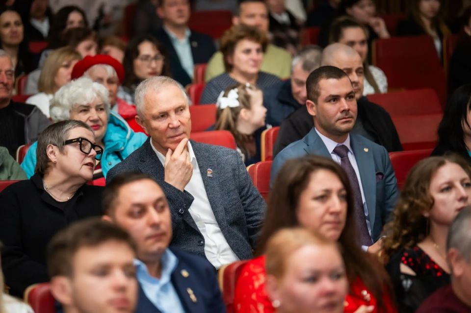 Владимир Сальдо: В День работника культуры отметили тех, кто сохраняет и развивает культурную жизнь Херсонской области Владимир Сальдо: В День работника культуры отметили тех, кто сохраняет и развивает культурную жизнь Херсонской области