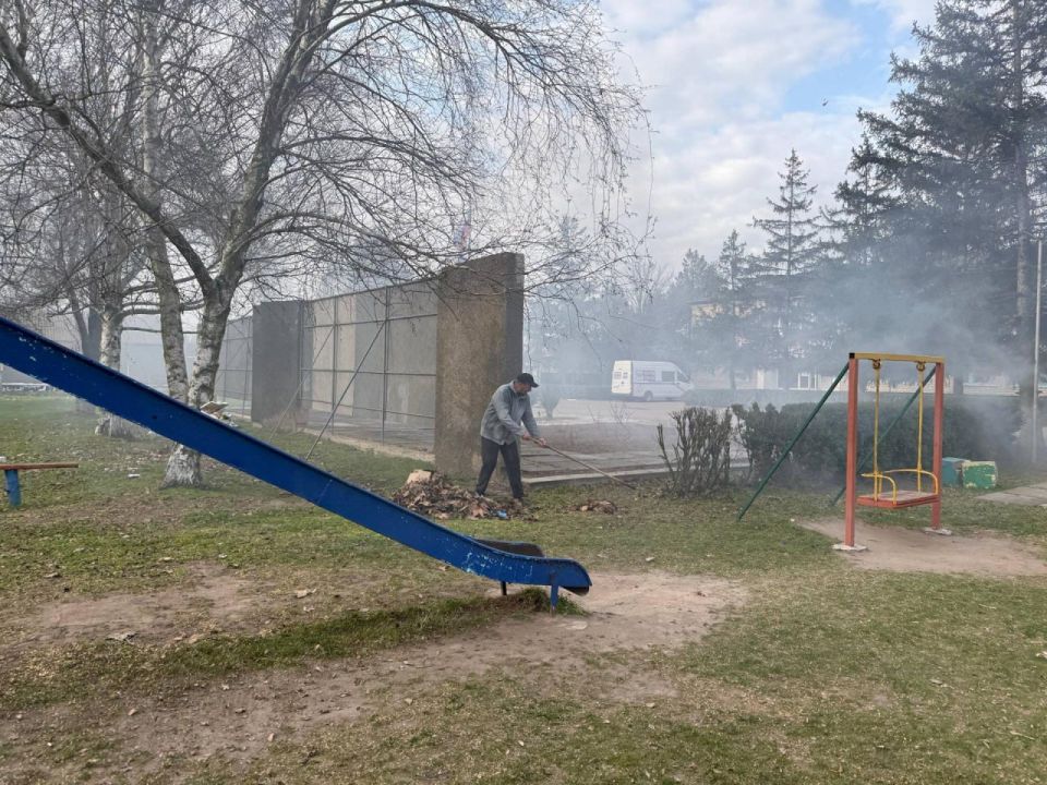 МБУ «Джарылгач» провело уборку в ТУ «Таврия» МБУ «Джарылгач» провело уборку в ТУ «Таврия»