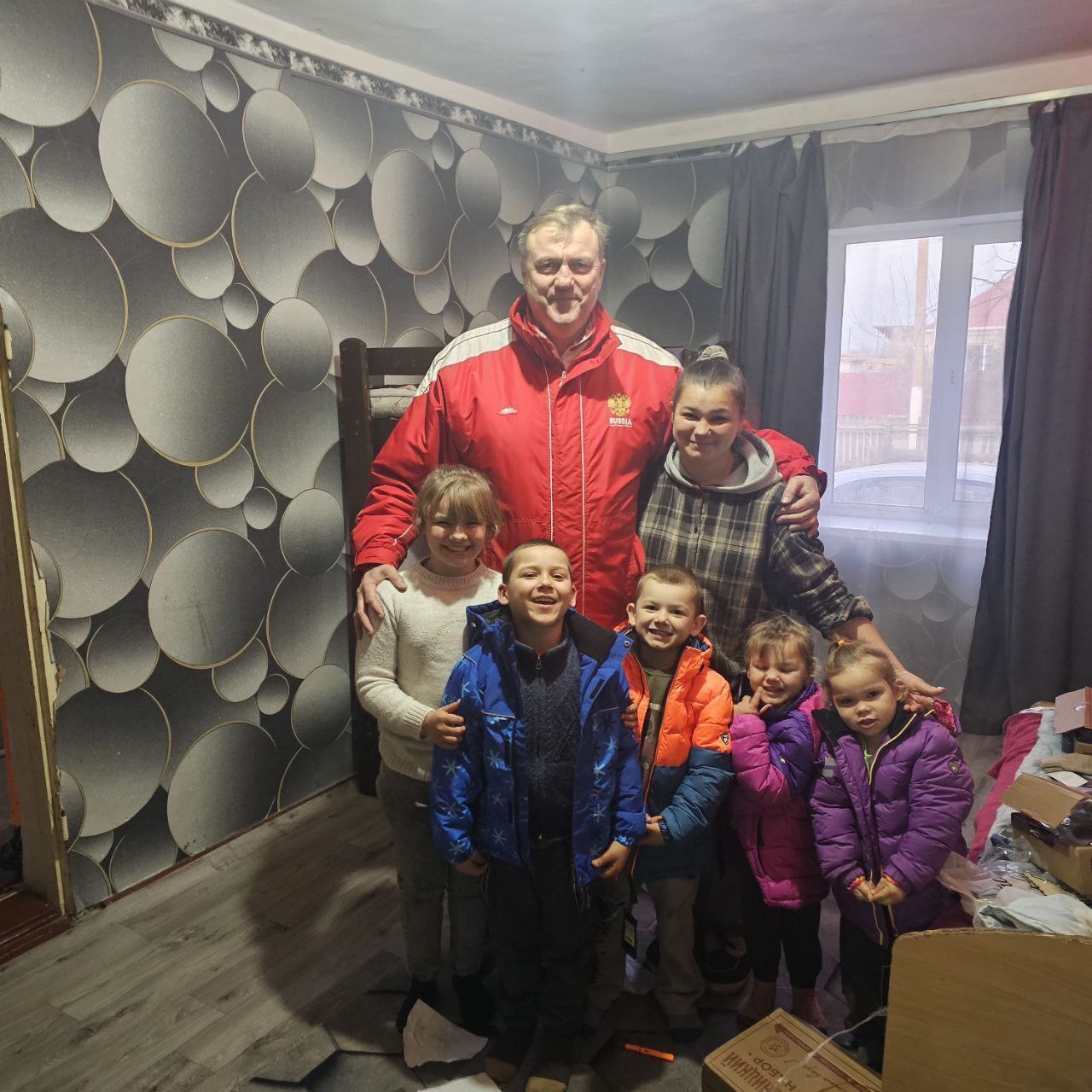 Гуманитарная миссия «Марш Мира» доставила помощь в два труднодоступных района Херсонщины Гуманитарная миссия «Марш Мира» доставила помощь в два труднодоступных района Херсонщины