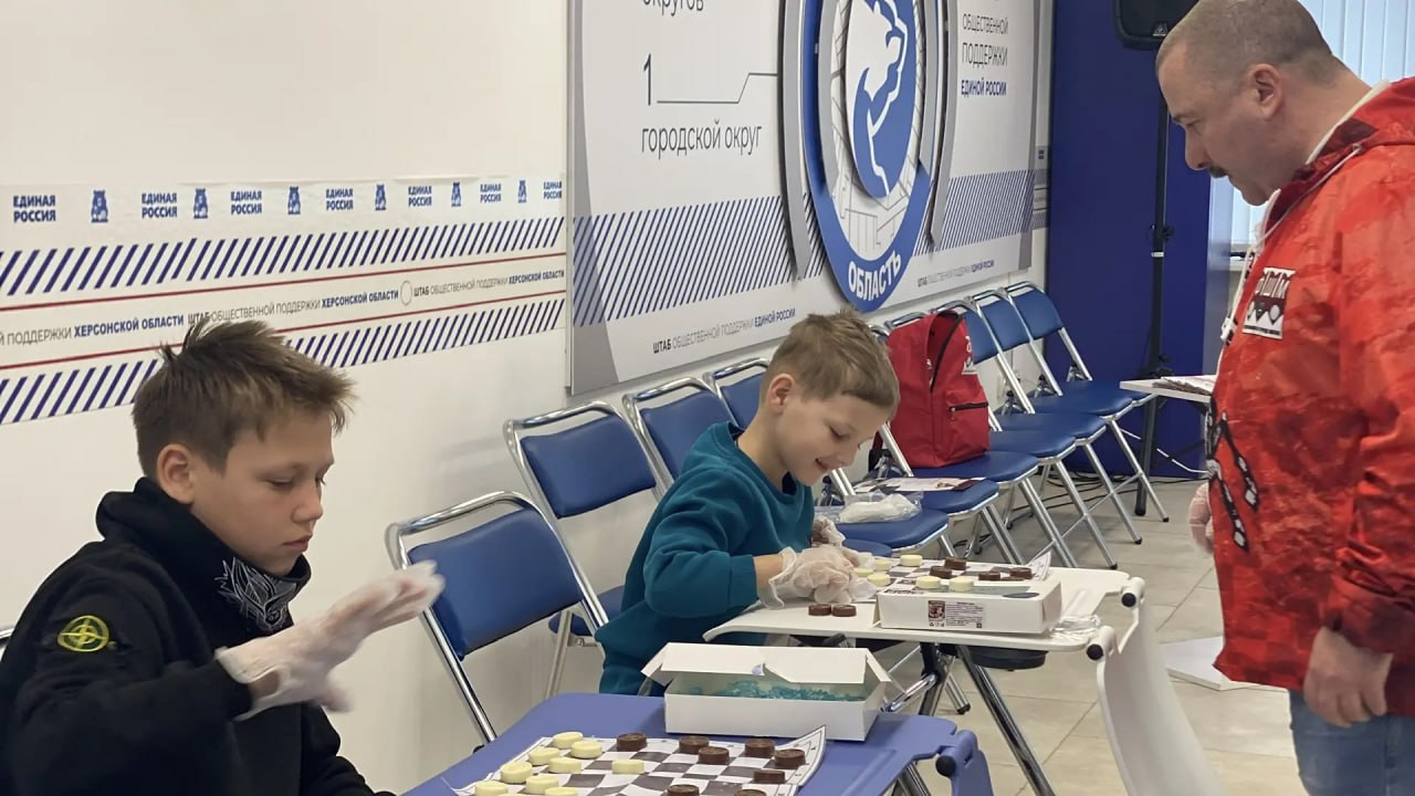 Шашки, в которых съесть фигуру – это не фигура речи Шашки, в которых съесть фигуру – это не фигура речи