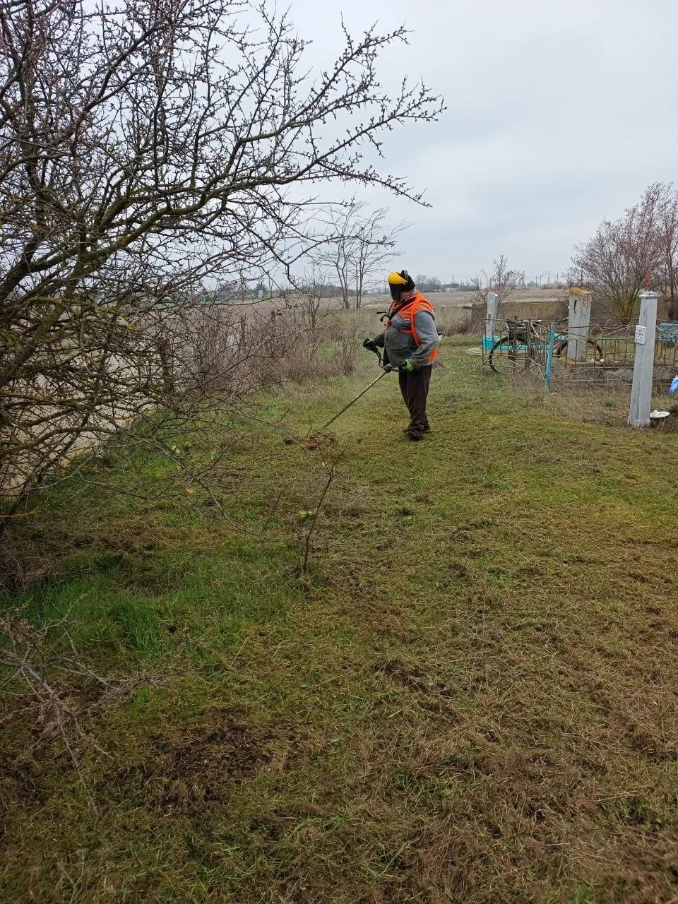 Работы по благоустройству в населённых пунктах округа продолжаются Работы по благоустройству в населённых пунктах округа продолжаются