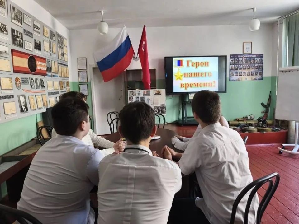 «Герои нашего времени»: музейный урок в Приморской школе «Герои нашего времени»: музейный урок в Приморской школе