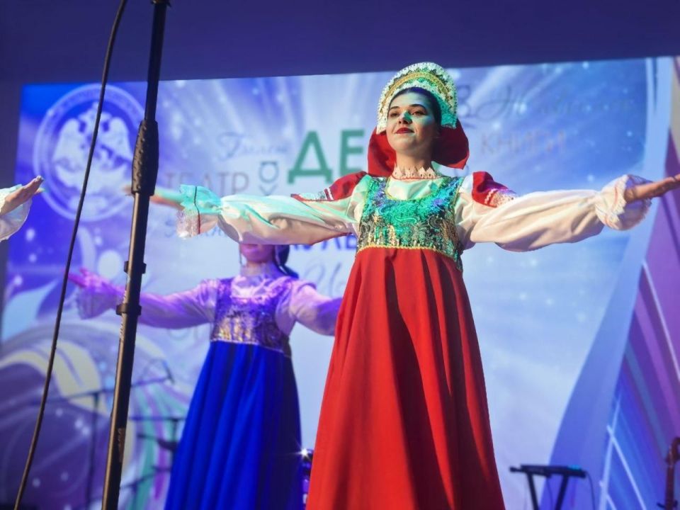 В Геническом центре культуры и досуга прошел «Культурный экспресс»: путешествие по главным направлениям искусства В Геническом центре культуры и досуга прошел «Культурный экспресс»: путешествие по главным направлениям искусства