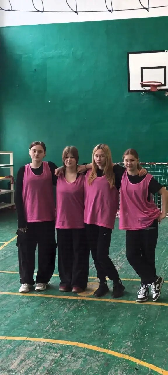 В Ивановской школе прошел Кубок по футзалу среди девушек «Подруга, не промахнись» В Ивановской школе прошел Кубок по футзалу среди девушек «Подруга, не промахнись»