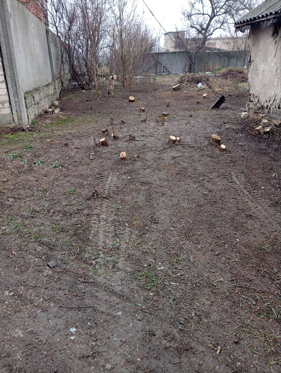 Работы по санитарной очистке и благоустройству продолжаются Работы по санитарной очистке и благоустройству продолжаются