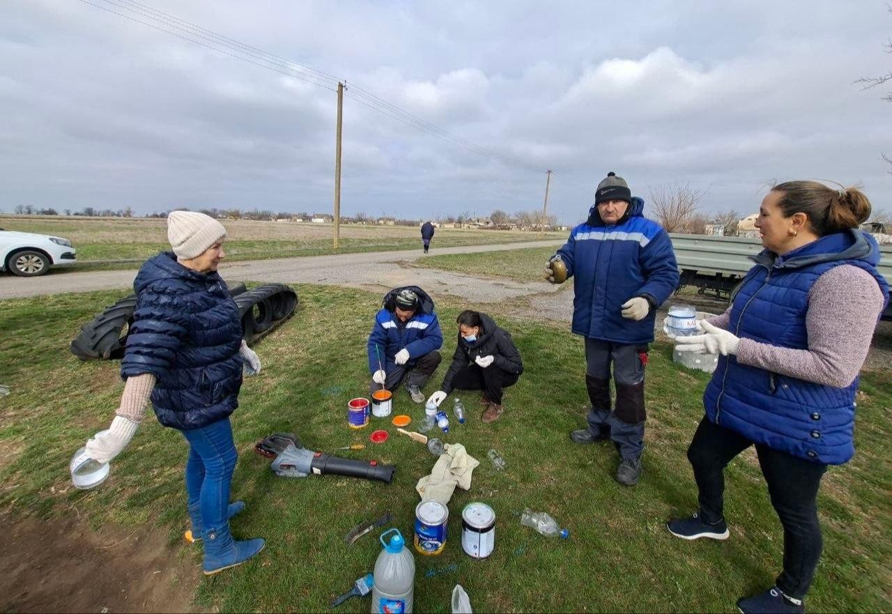 В селе Лукьяновка прошёл весенний субботник в рамках месячника благоустройства В селе Лукьяновка прошёл весенний субботник в рамках месячника благоустройства