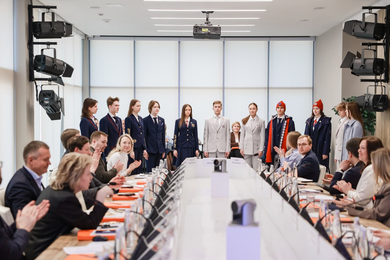 Разработку нового российского стиля обсудили на заседании коллегии Совета при НЦ «Россия»