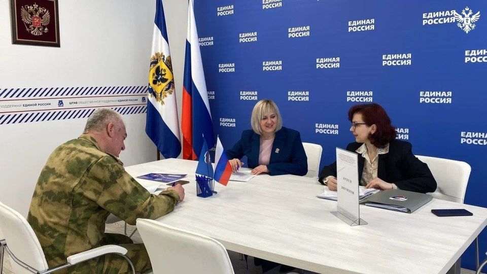 Ветеран Росгвардии Павел Тропкин подал документы на предварительное голосование «Единой России» Ветеран Росгвардии Павел Тропкин подал документы на предварительное голосование «Единой России»