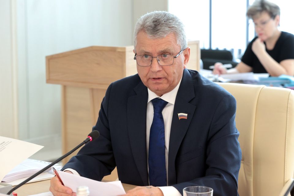 Владимир Константинов: На заседании Комиссии Совета законодателей России по интеграции новых субъектов РФ в правовую систему Российской Федерации поддержали важные для жителей Донбасса, Запорожской и Херсонской областей... Владимир Константинов: На заседании Комиссии Совета законодателей России по интеграции новых субъектов РФ в правовую систему Российской Федерации поддержали важные для жителей Донбасса, Запорожской и Херсонской областей...