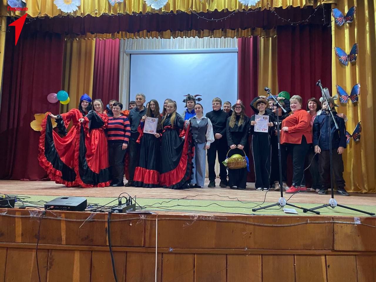 Первые Верхнесерогозской школы приняли участие в игре «Вся жизнь — театр»