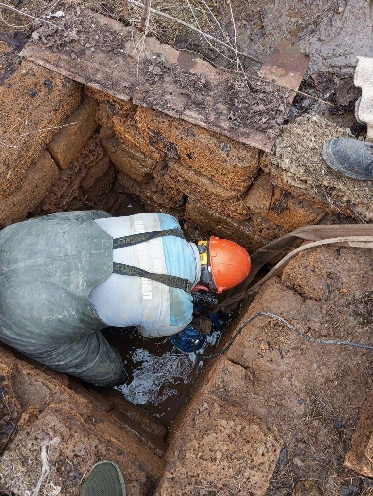 Специалисты Чаплинского ТПУ провели комплекс аварийно-восстановительных работ на сетях водоснабжения и водоотведения