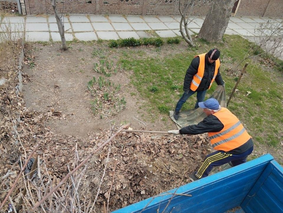 МБУ «Джарылгач»: уборка стихийных свалок МБУ «Джарылгач»: уборка стихийных свалок