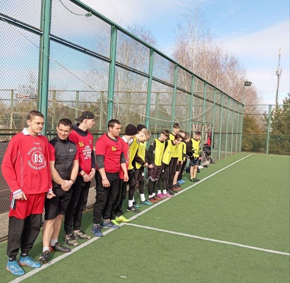 В Тавричанке состоялось матчевое противостояние по мини-футболу между командами Каховской ДЮСШ «Лидер» из сёл округа В Тавричанке состоялось матчевое противостояние по мини-футболу между командами Каховской ДЮСШ «Лидер» из сёл округа