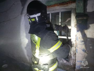 Ночью спасатели Херсонской области ликвидировали пожар в Новотроицком муниципальном округе