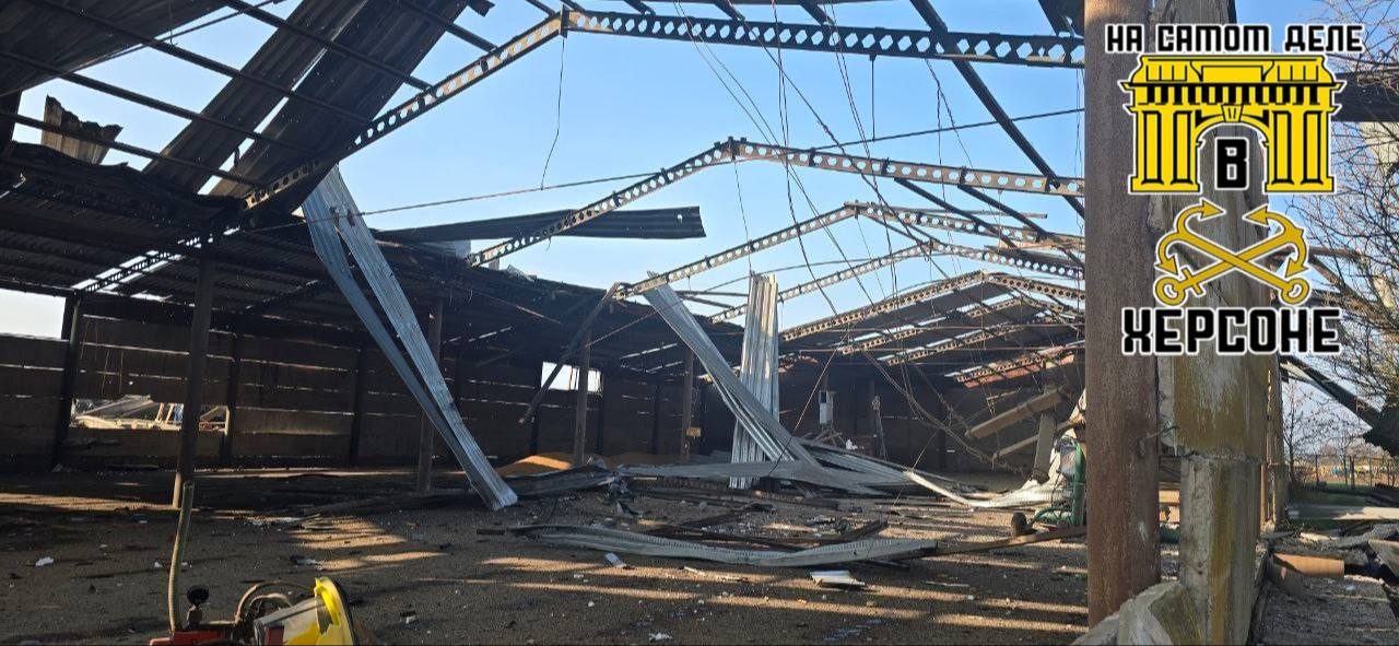 ВСУ подожгли на Херсонщине склад с 700 тоннами зерна