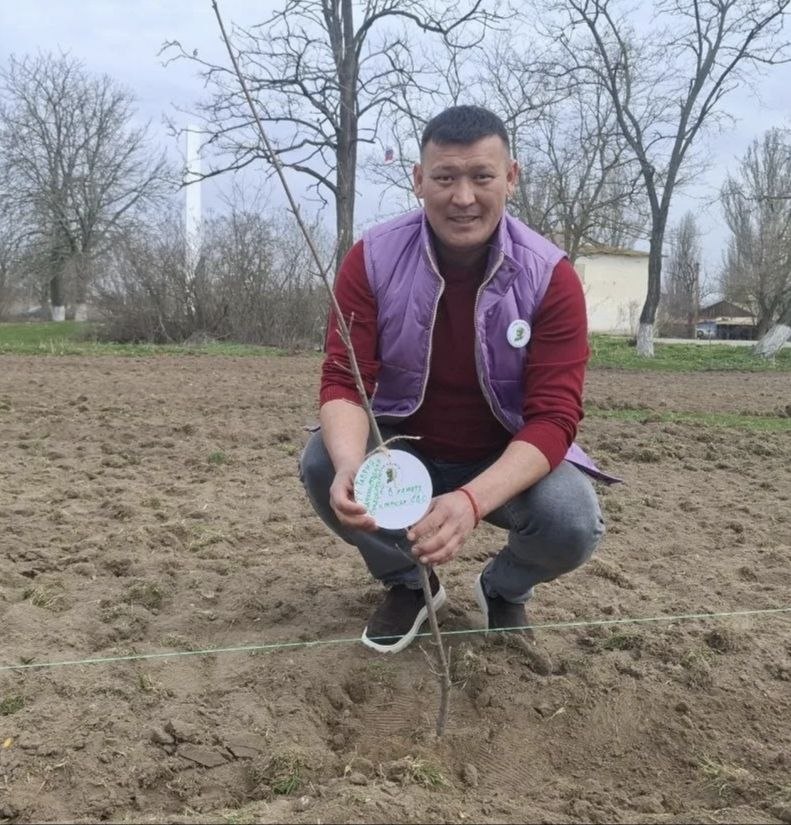 Александр Дудка: В Таврии прошла акция «Сад памяти»: в память о героях высадили клёны