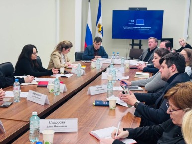 Под председательством Сергея Черевко прошло заседание оперативной межведомственной рабочей группы по профилактике негативных социальных явлений среди несовершеннолетних