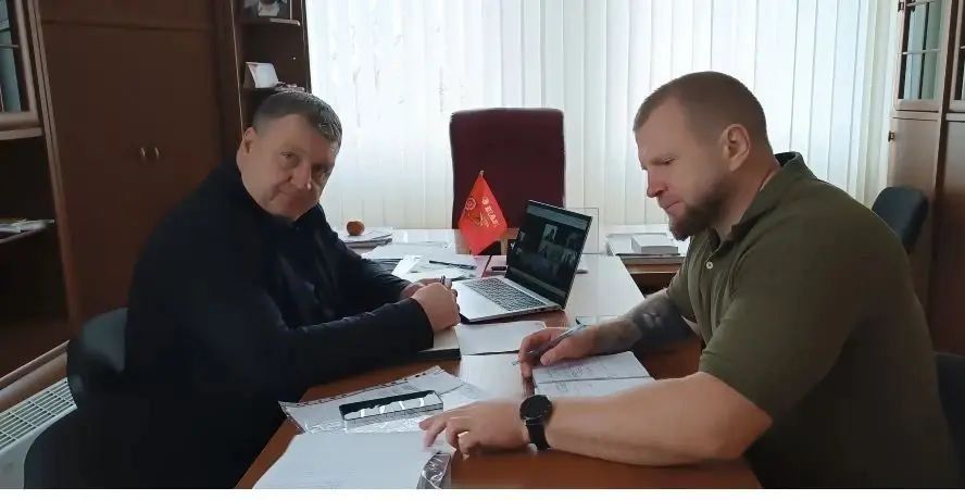 Псковская область помогает Ивановскому округу Херсонской области благоустроить территории медучреждений Псковская область помогает Ивановскому округу Херсонской области благоустроить территории медучреждений