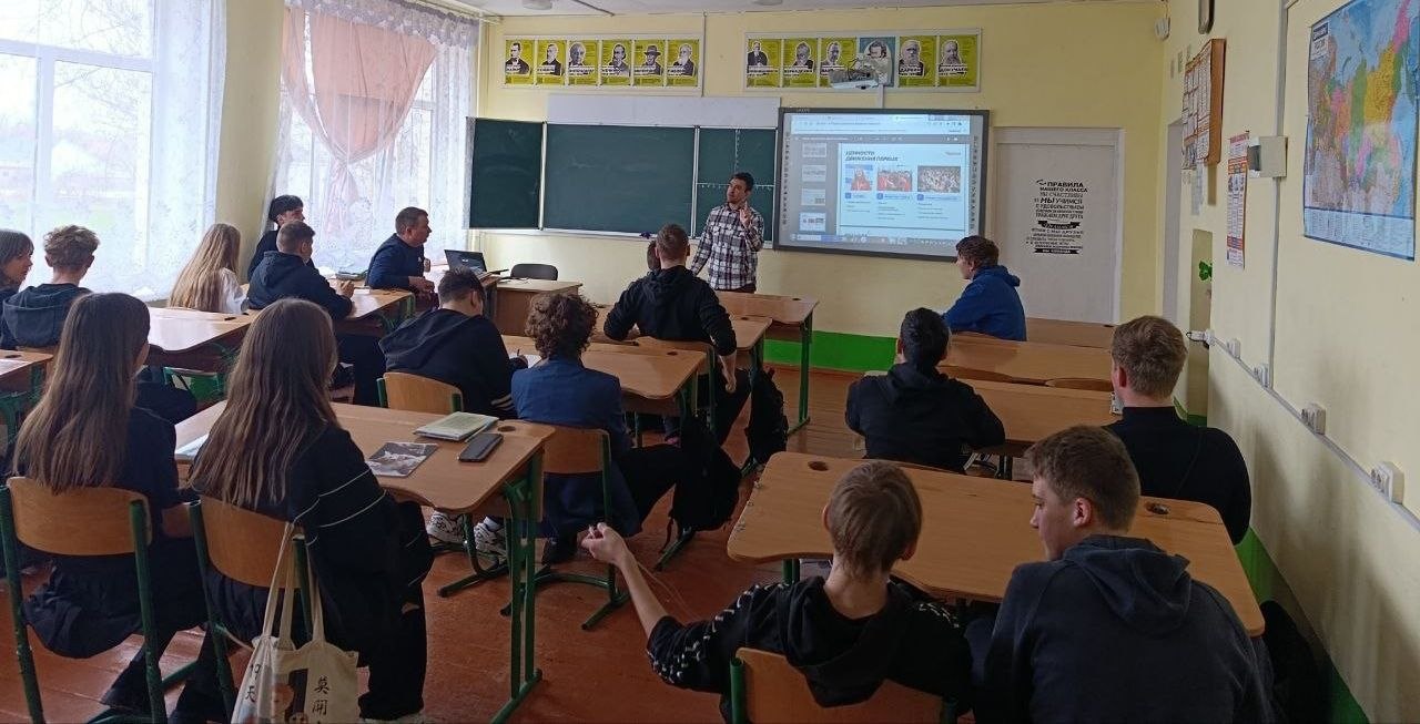 Павел Филипчук: С середины марта в округе работает муниципальное отделение Общероссийского общественно-государственного движения детей и молодёжи «Движение первых» Павел Филипчук: С середины марта в округе работает муниципальное отделение Общероссийского общественно-государственного движения детей и молодёжи «Движение первых»