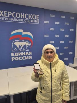 Продолжаем работу по выдаче слуховых аппаратов херсонцам