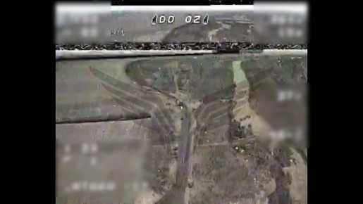 Донбасс. На Красноармейском направлении в районе н.п. Гулево нарушили логистику ВСУ уничтожив технику (БТР VAB, БРЭМ VT-72 и пикап) и заблокировал пути подвоза