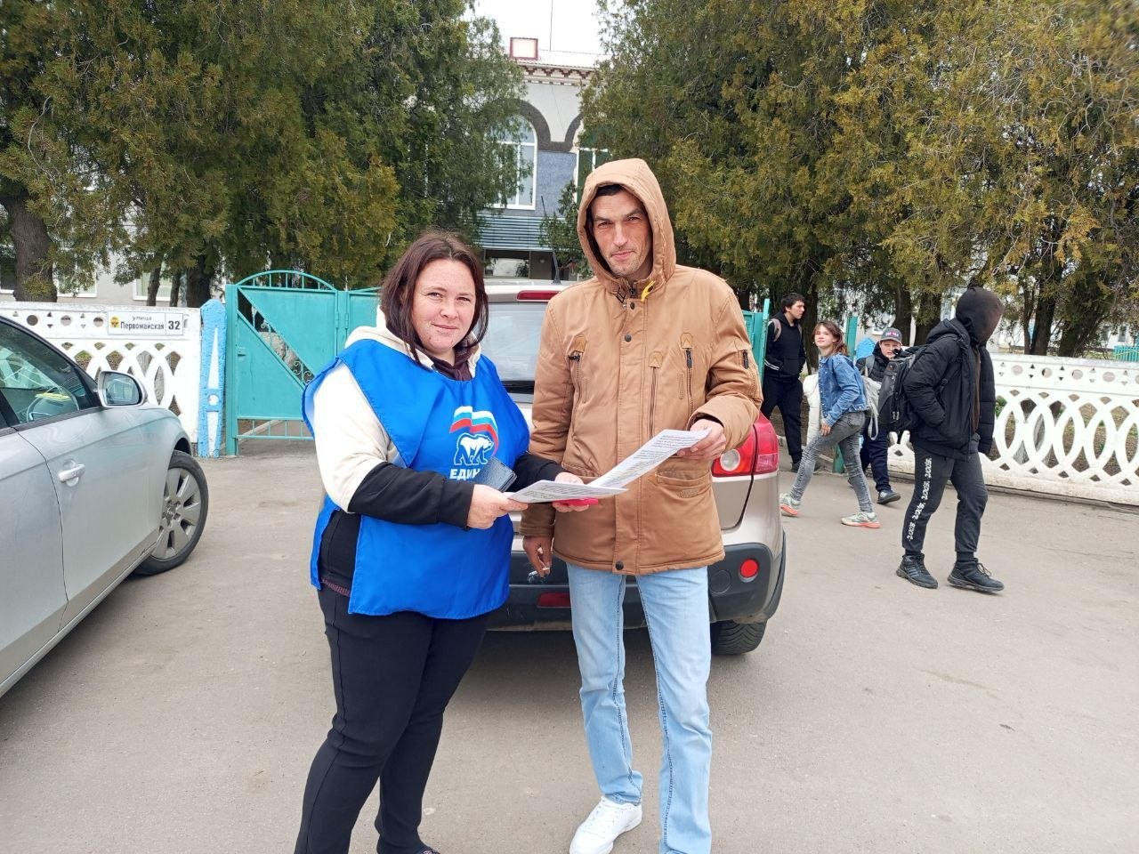 Волонтёры проекта-победителя Фонда президентских грантов «Доступный спорт» раздали листовки школьникам и молодежи села Красный Перекоп, информируя их о скором открытии обновленного и комфортного спортивного зала Волонтёры проекта-победителя Фонда президентских грантов «Доступный спорт» раздали листовки школьникам и молодежи села Красный Перекоп, информируя их о скором открытии обновленного и комфортного спортивного зала