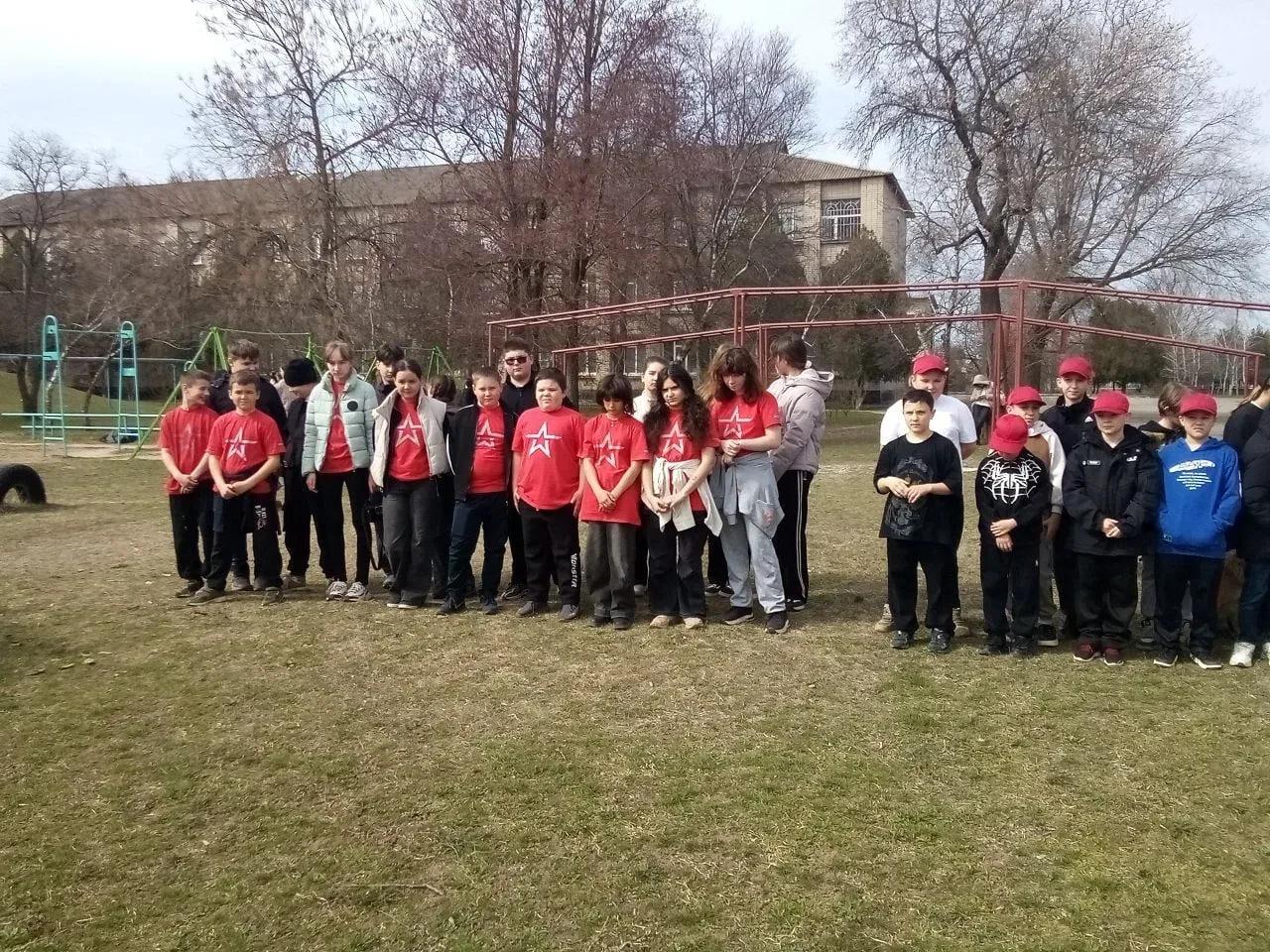 В Скадовской школе №3 прошёл отборочный тур военно-патриотической игры «Зарница» В Скадовской школе №3 прошёл отборочный тур военно-патриотической игры «Зарница»