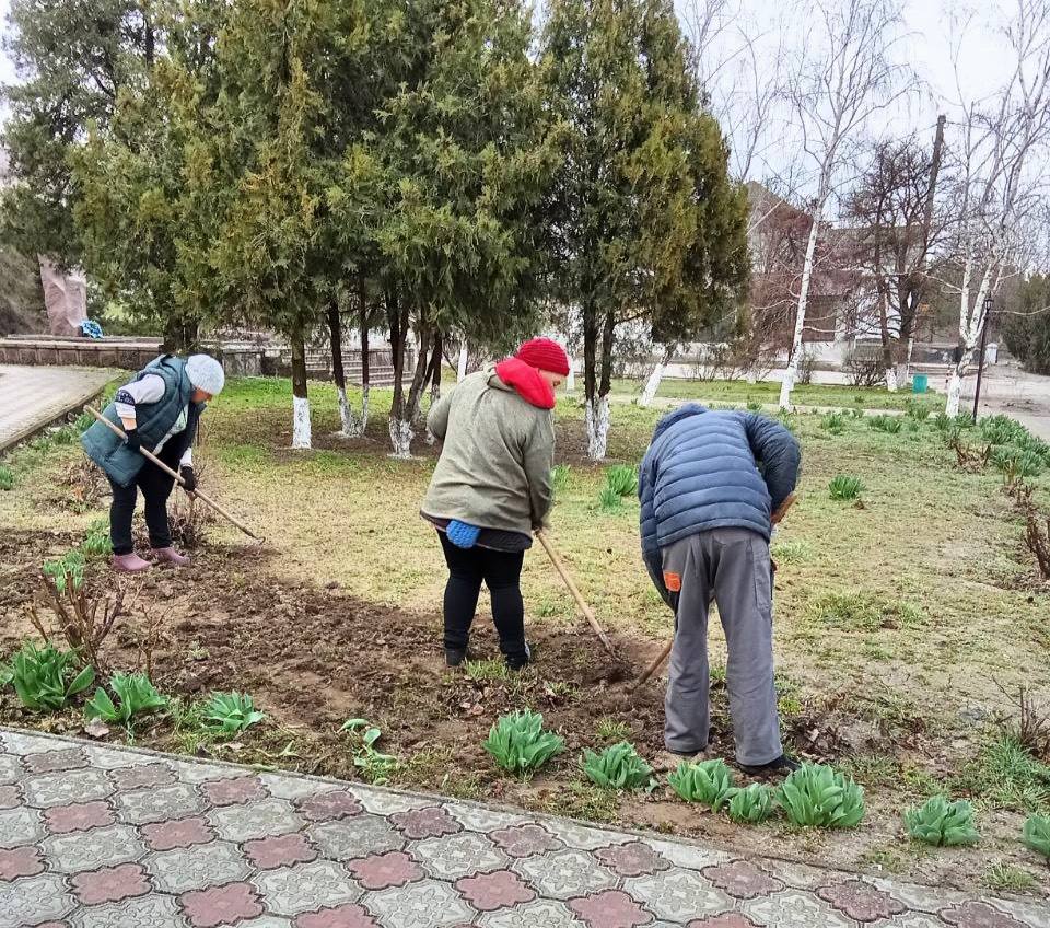 Весна — горячая пора для работников МБУ «Ремонтник»! Весна — горячая пора для работников МБУ «Ремонтник»!