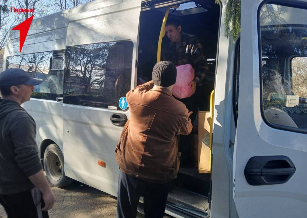 Первые Херсонщины доставили гуманитарную помощь в рамках проекта «Территория Заботы» Первые Херсонщины доставили гуманитарную помощь в рамках проекта «Территория Заботы»