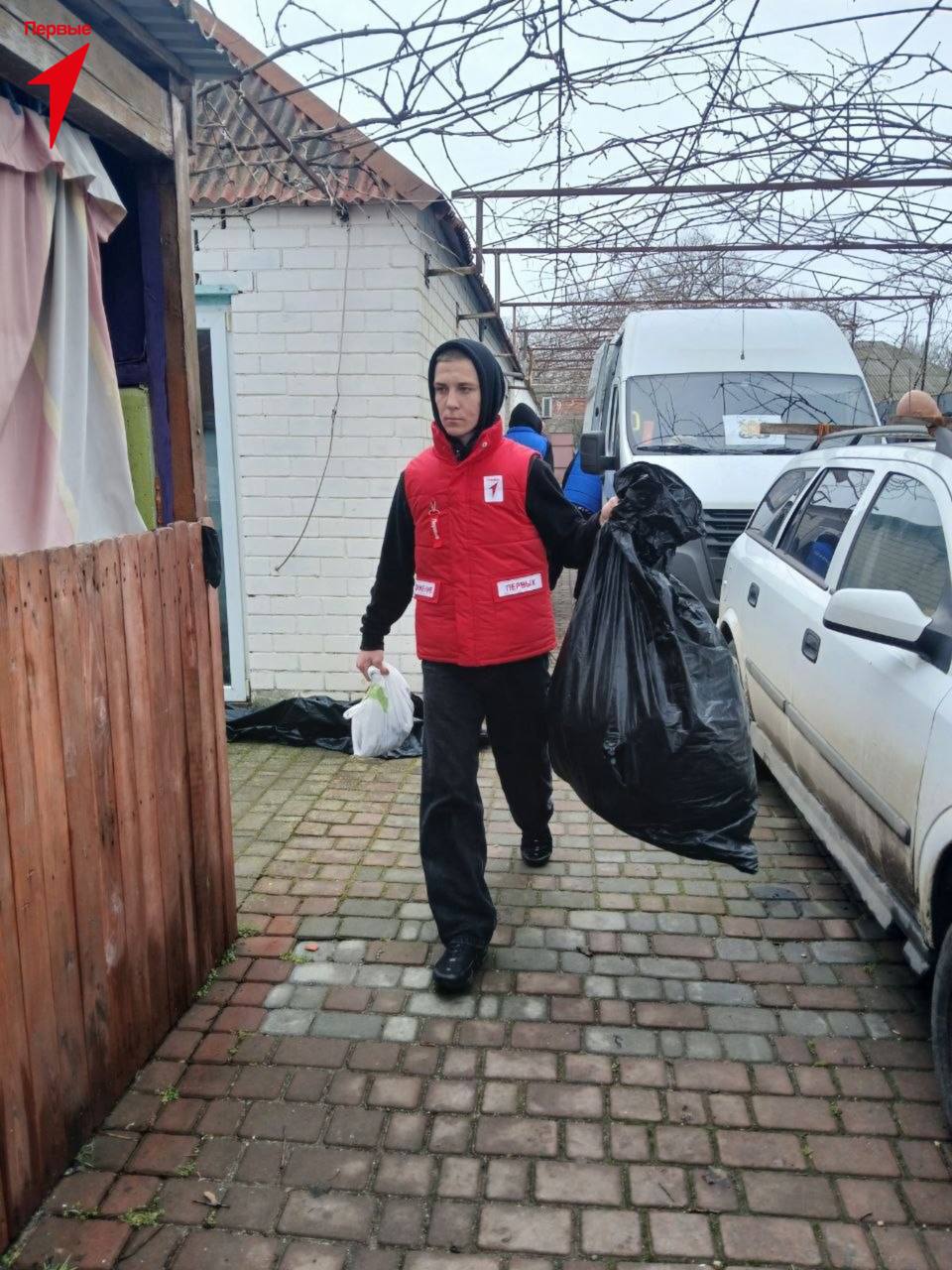 Первые Херсонщины доставили гуманитарную помощь в рамках проекта «Территория Заботы» Первые Херсонщины доставили гуманитарную помощь в рамках проекта «Территория Заботы»