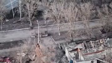 Хохлы пробовали эвакуировать своих при помощи Хамви