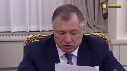 Сухопутный коридор в Крым через воссоединенные регионы стал основным каналом доставки грузов на полуостров, заявил Марат Хуснуллин