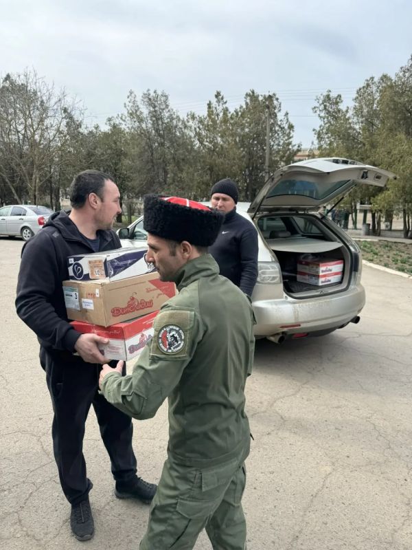 Динской район Кубани передал гуманитарную помощь в Чаплинский округ Динской район Кубани передал гуманитарную помощь в Чаплинский округ