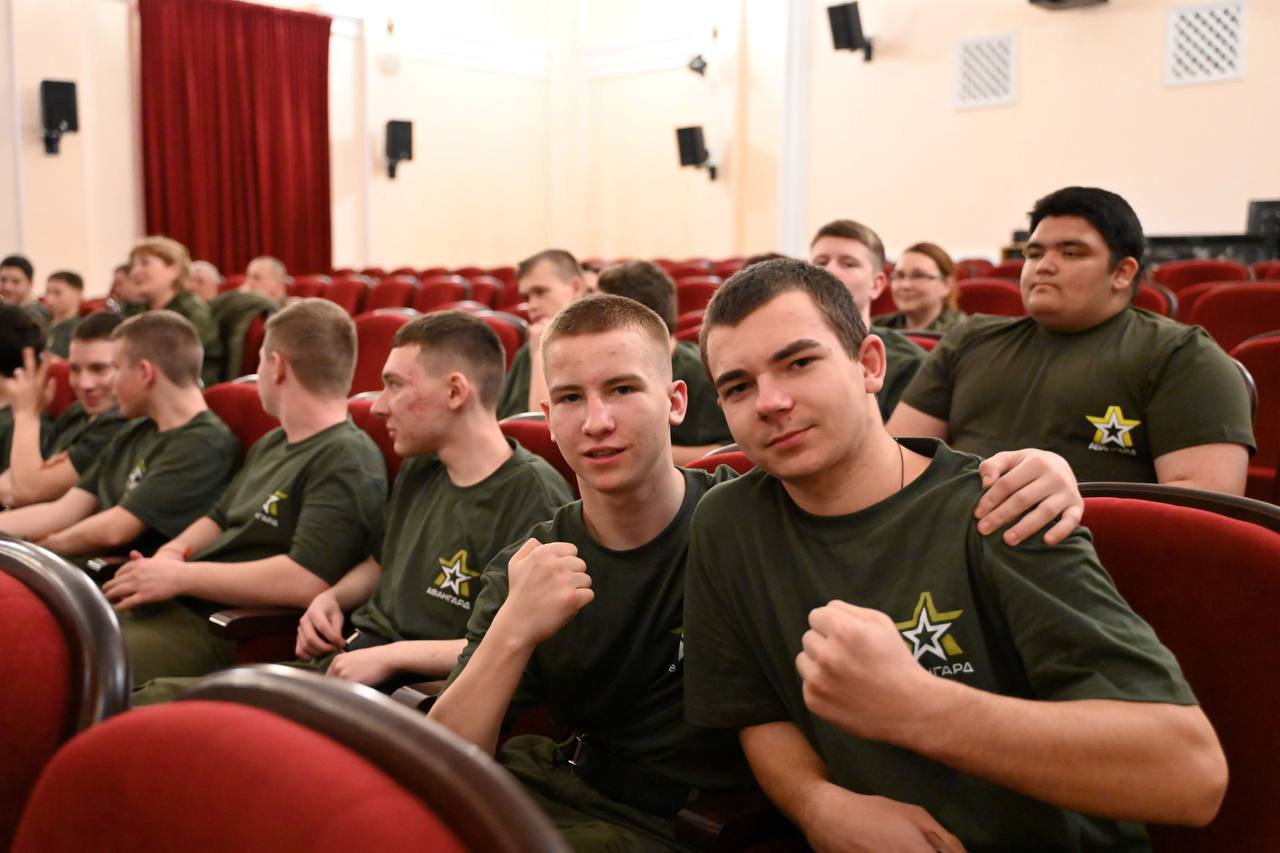 Подростки из Херсонской области прошли военно-патриотические сборы в Краснодарском крае Подростки из Херсонской области прошли военно-патриотические сборы в Краснодарском крае