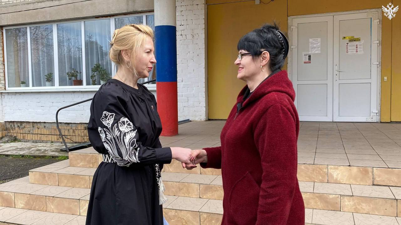 «Единая Россия» передала продукты студентам Генического техникума сферы обслуживания