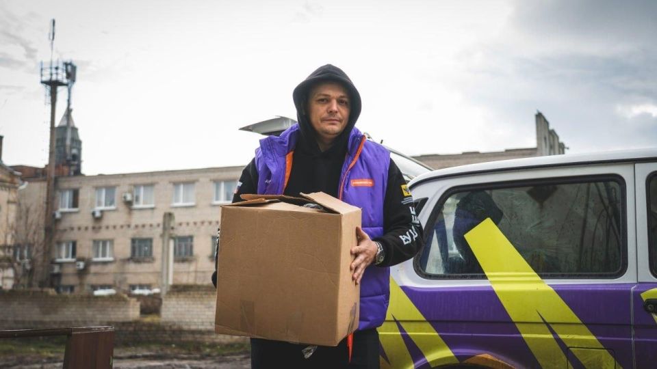 Пожилым жителям Каховского округа доставили гуманитарную помощь из Краснодарского края Пожилым жителям Каховского округа доставили гуманитарную помощь из Краснодарского края