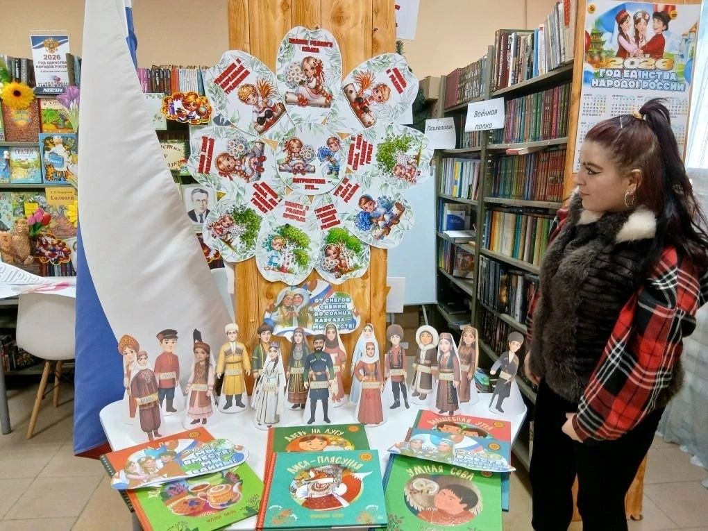 ОТ ВЫШИВКИ ДО СИЛУЭТА: В Питомнике оживают традиции! ОТ ВЫШИВКИ ДО СИЛУЭТА: В Питомнике оживают традиции!