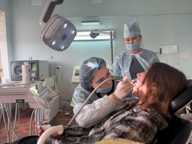 Более 150 пациентов приняли стоматологи из Адыгеи за неделю работы в Нижнесерогозской ЦРБ