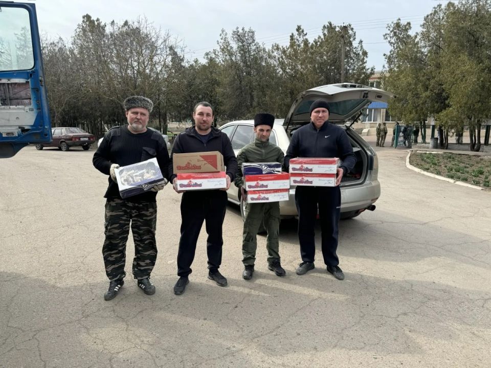 Динской район Кубани передал гуманитарную помощь в Чаплинский округ Динской район Кубани передал гуманитарную помощь в Чаплинский округ