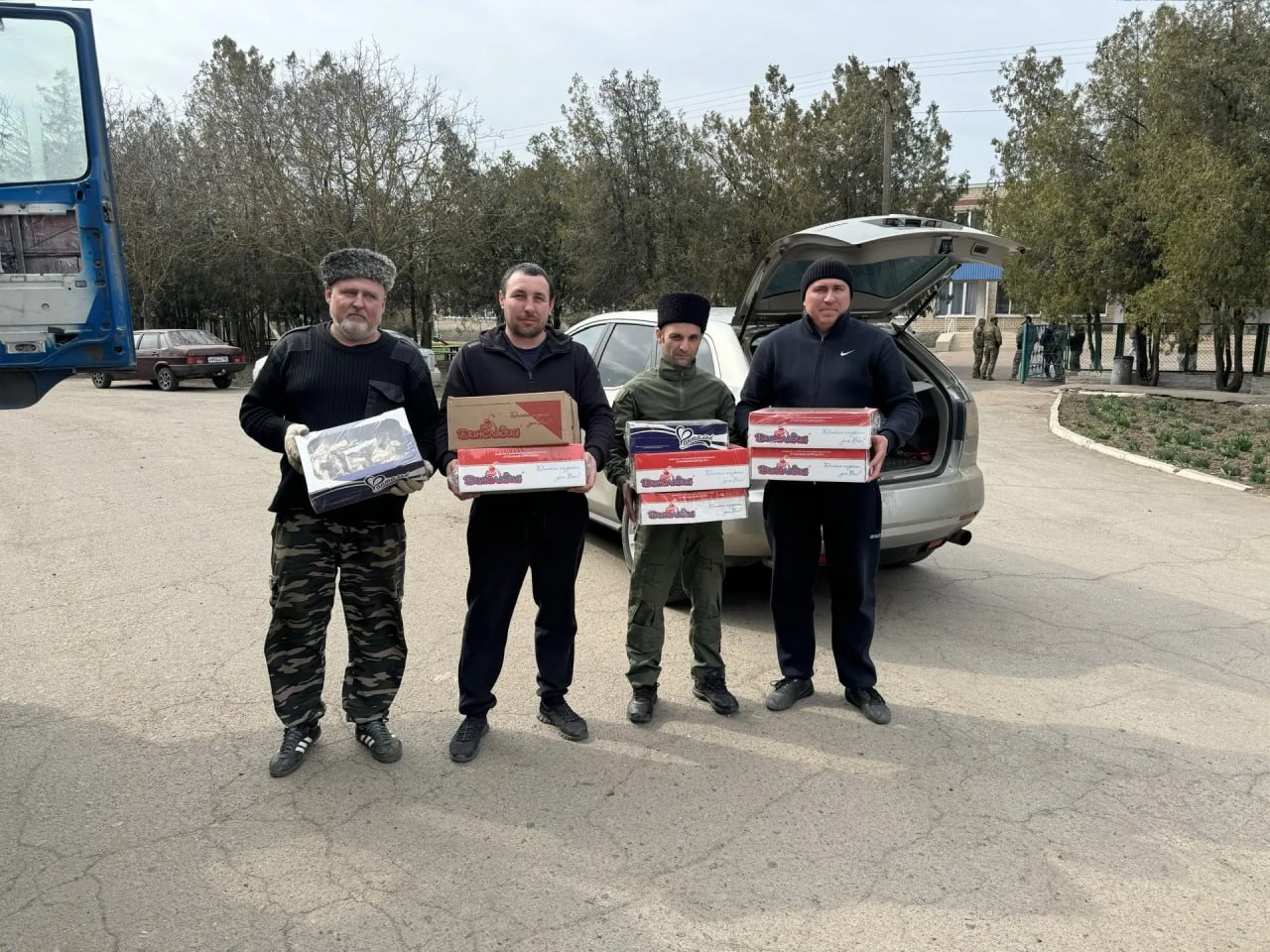 Динской район Кубани передал гуманитарную помощь в Чаплинский округ Динской район Кубани передал гуманитарную помощь в Чаплинский округ