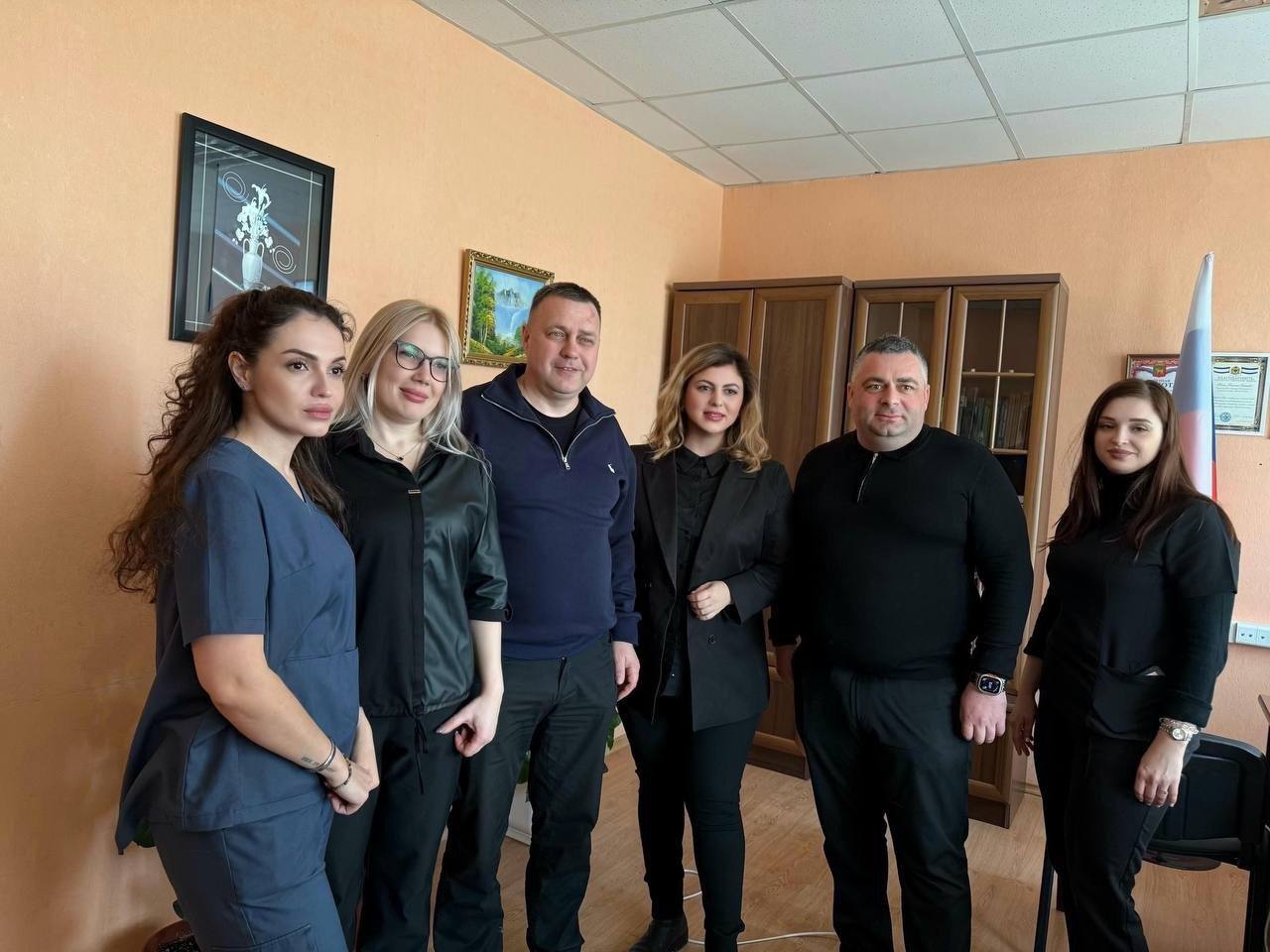 Более 150 пациентов приняли стоматологи из Адыгеи за неделю работы в Нижнесерогозской ЦРБ Более 150 пациентов приняли стоматологи из Адыгеи за неделю работы в Нижнесерогозской ЦРБ