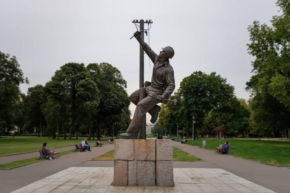 В Херсонской области может появиться памятник энергетикам – соответствующую инициативу рассмотрят профильные ведомства В Херсонской области может появиться памятник энергетикам – соответствующую инициативу рассмотрят профильные ведомства