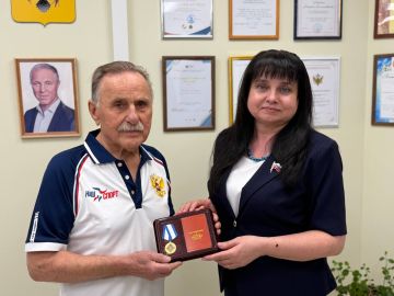 Почетного гражданина Херсона Вячеслава Громыхина наградили медалью ордена "За заслуги перед Херсонской областью"